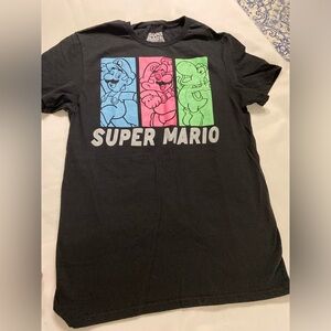 Super Mario T Shirt Size Small